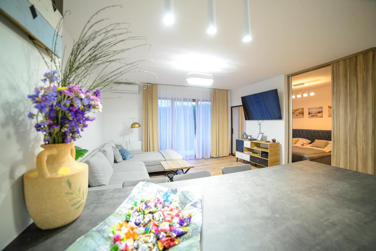 Apartamenty Via Marina Wrocław Exterior foto